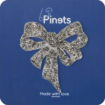 Brož PINETS Stříbrná mašle brož se zirkony - Dárek