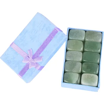 10 ks přírodních zelených aventurinů Tromlované krystaly 8–13 g Dekorační kameny Dárková krabička Minerály pro sběratele