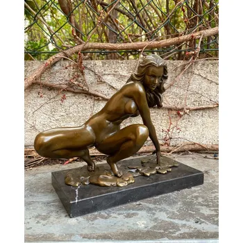 Erotická bronzová socha - Nahá sexy žena 3 Soška