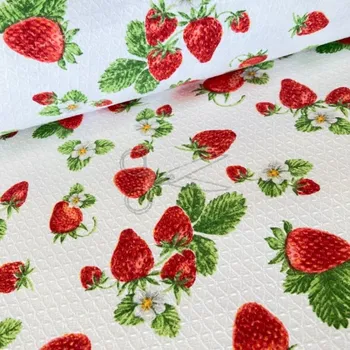 Bavlněná látka vafle piké šíře 240 cm - jahody (50cm)