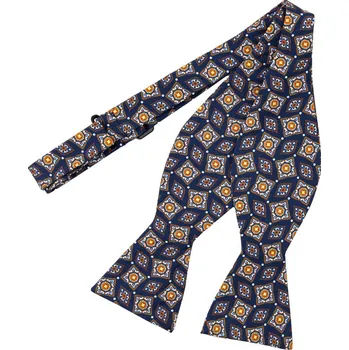 Motýlek Bubibubi Tmavomodrý hedvábný vázací motýlek Asti