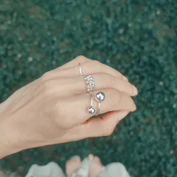 Prsten FREDERIKA stříbrný prsten se dvěma kuličkami, 2,1Gr Velikost prstenu: 7 (54/55)