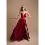 Dlouhé saténové šaty na ramínka s rozparkem na noze Barva: Vínová, Velikost: L