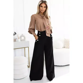 496-2 Elegantní široké kalhoty s kapsami, vysokým sedem a zlatými knoflíky - ČERNÁ XL