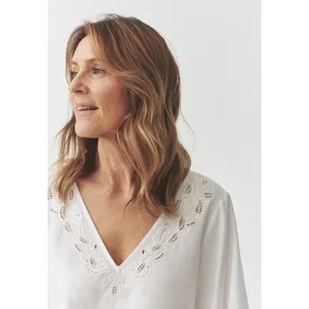 Tatuum VYŠÍVANÁ HALENKA Z LYOCELLU — DISSIA