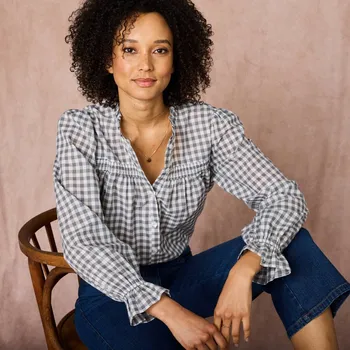 Dámská halenka Halenka s volánkem a žabičkováním, s vichy kostkou šedá 54