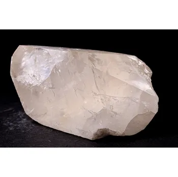 Drahý kámen Magieprirody.cz Obelisk Křišťál 0.880 kg špice 7 cm #K1366