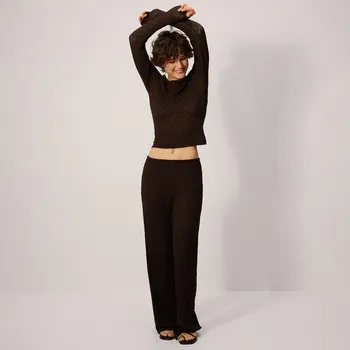 Dámské kalhoty Reserved - Mačkané kalhoty - tmavě hnědá - ZQ656-89X - ZQ656-89X-XL