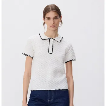 Dámský svetr Reserved - Strukturovaná halenka s límečkem - tělová - 210GP-02X - 210GP-02X-S