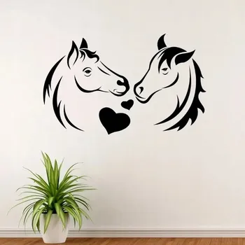 Samolepící dekorace Koně a láska - vinylová samolepka na zeď 80x50cm