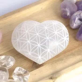 Selenitové srdce květ života