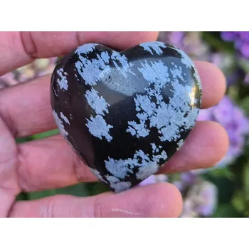 Přírodní kámen Obsidián vločkový srdce 64g (Čína)