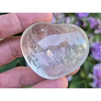 Přírodní kámen Křišťál hladké srdce z Madagaskaru 89g