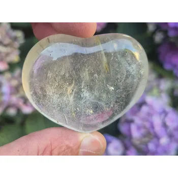 Přírodní kámen Křišťál hladké srdce z Madagaskaru 79g