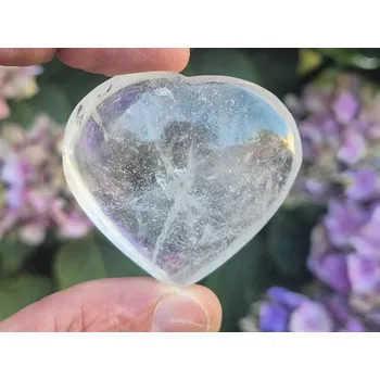 Přírodní kámen Křišťál hladké srdce Madagaskar (52g)