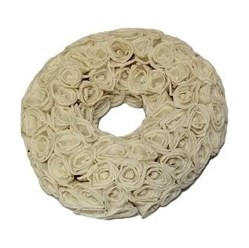 Věnec z růží 20cm