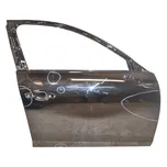 dveře přední pravé - holé AUDI A4 8W0 8W0831052 8W0831052D - poškozené