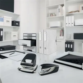 Zápisník Spirálový sešit "Wow", černá, čtverečkovaný, A4, 80 listů, LEITZ