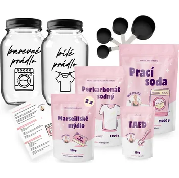 Univerzální čisticí prostředek Úklid pro klid Prémiový balíček pro domácí praní - JDU DO TOHO NAPLNO Typ písma: Psací - černé odměrky