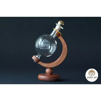 SUVENÝR - LUXUSNÍ SKLENĚNÁ LÁHEV GLOBUS - PRAHA
