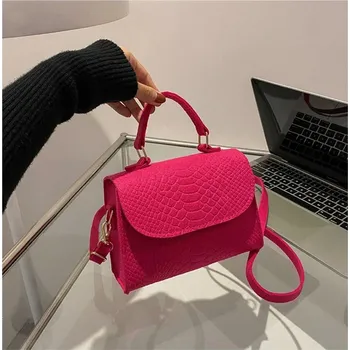 Kabelka Dámská retro crossbody kabelka | trendy kabelka, crossbody kabelka - Růžová červená