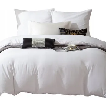 Povlečení Povlečení Saténové Queen Premium 140x200 Bílé se zlatým lemem