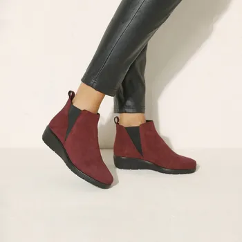 Dámská zimní obuv Kožené kotníkové boty na klínové podrážce, z pružné kůže LWG bordó 41