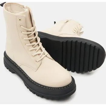 Dámská zimní obuv Sinsay - Šněrovací kotníkové boty - krémová - 123FW-01X - 123FW-01X-36