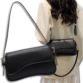 Kabelka Camerazar Dámská malá černá kožená kabelka BAD&BAGS elegantní design černá