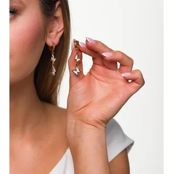 Náušnice Dlouhé náušnice s motýlkovým přívěskem, zlatá chirurgická ocel 316L, délka 4,5 cm