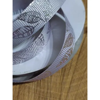 Stuha Rypsová stuha s listy šíře 15 mm barva šedá stříbrná