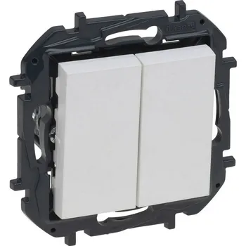 spínač NILOE S.STŘ.PŘEPÍN.Č.6+6 BÍLÁ LEGRAND 863108B