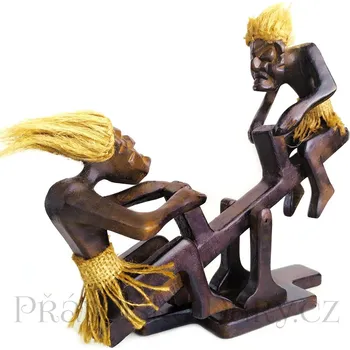 Soška Primitiv Houpačka / Dřevo 25cm