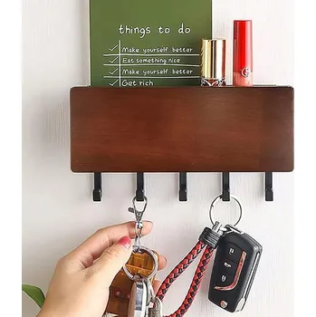 Věšák Dřevěný věšák na klíče s přihrádkou