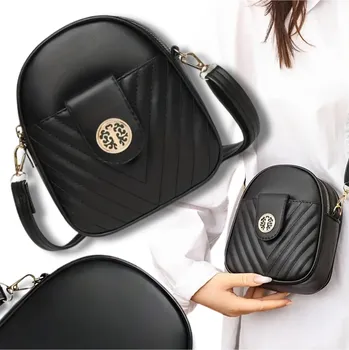 Kabelka Camerazar Černá kožená kabelka na telefon, prostorná, s prošíváním, přes rameno