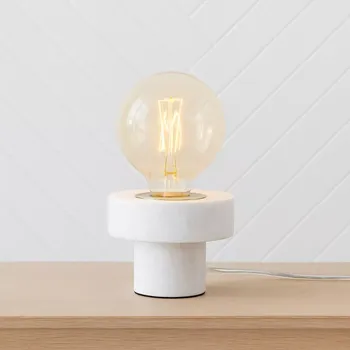 Lampička House Doctor Stolní lampa z bílého mramoru "Pin", model CL0951