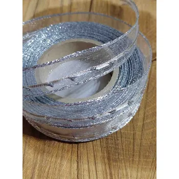 Stuha Stuha s drátem 15 mm barva bílá se stříbrem