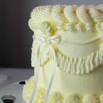 Party dekorace PME Ozdoby na dort mašle – bílé 8 ks