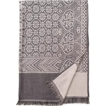 Šála Elegantní šála s klasickými motivy