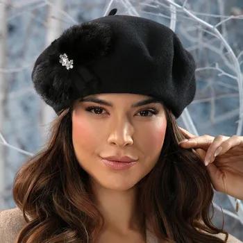 Čepice Černá dámská vlněná zimní čepice s kožešinou - 100% vlna Krumlovanka W-0886/018