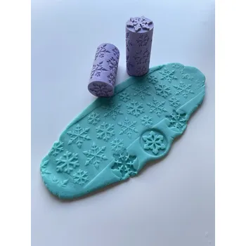 Váleček na těsto Obtiskovací váleček SNĚHOVÉ VLOČKY