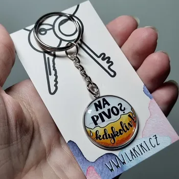 Klíčenka s autorským motivem - na pivo