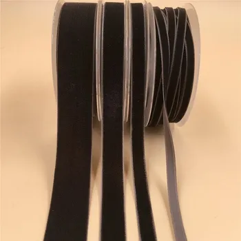 Vánoční dekorace Sametová stužka na balení dárků, či výrobu dekorací (183 m x 9 mm) Barva: Black Coffee V025