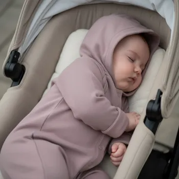 Kojenecký overall GRAY LABEL Overal pro miminka s kapucí GOTS - Berry Velikost: 3-6m