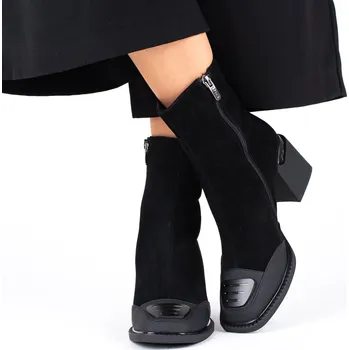 Dámské sandále Dámské černé kotníkové boty Epica s ozdobným prvkem na špičce Velikost: 39