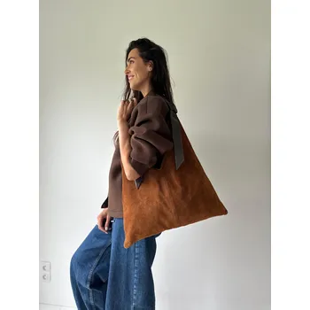 Kabelka Mishel Mishel Kabelka z broušené kůže hnědá