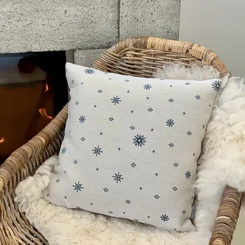 Dekorativní polštářek BYTEMA Vánoční gobelínový povlak JEMNÁ VLOČKA MODRÁ 45 x 45 cm