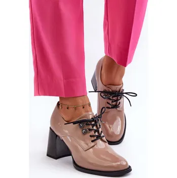 Dámské polobotky Dámské lakované polobotky na podpatku Nelione Barva: Béžová, Velikost: 37