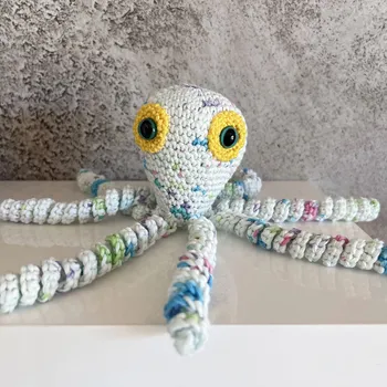 Polštář Háčkovaná hračka - Chobotnice Eli modrá