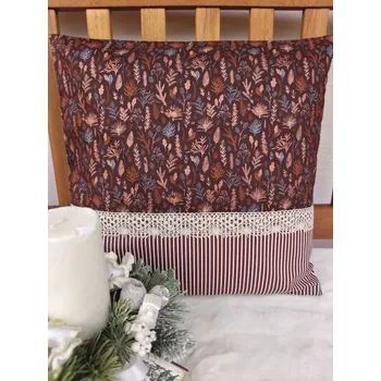 Povlak na polštářek Vánoční povlak na polštář 40 x 40 cm – vánoční větvičky měděné na hnědé s proužky a krajkou | Ruční výroba